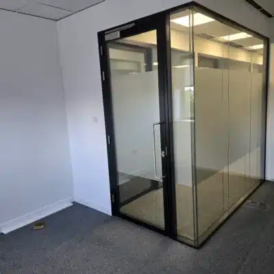 Professional workplace with double-glazed office partitions