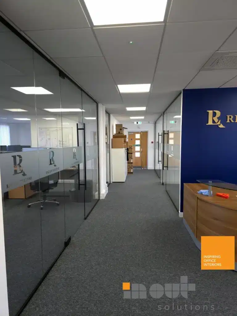 Office Glass Partitions with Frameless Glass Doors