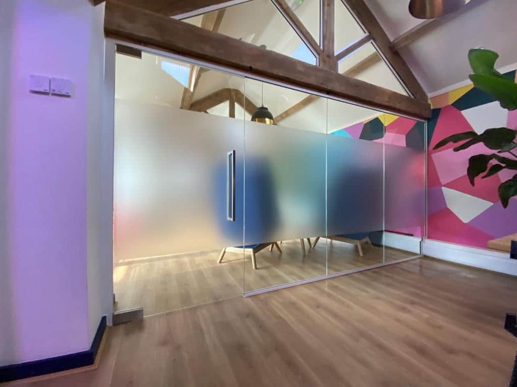 Frameless Glass Wall